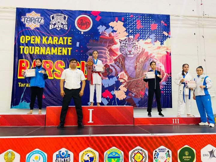 Каратэден "BARS CUP" турниры өтті.