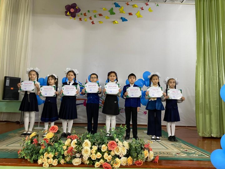 «Ыбырай Алтынсарин – балалар әдебиетінің атасы» атты мектепішілік мәнерлеп оқу байқауы өткізілді.
